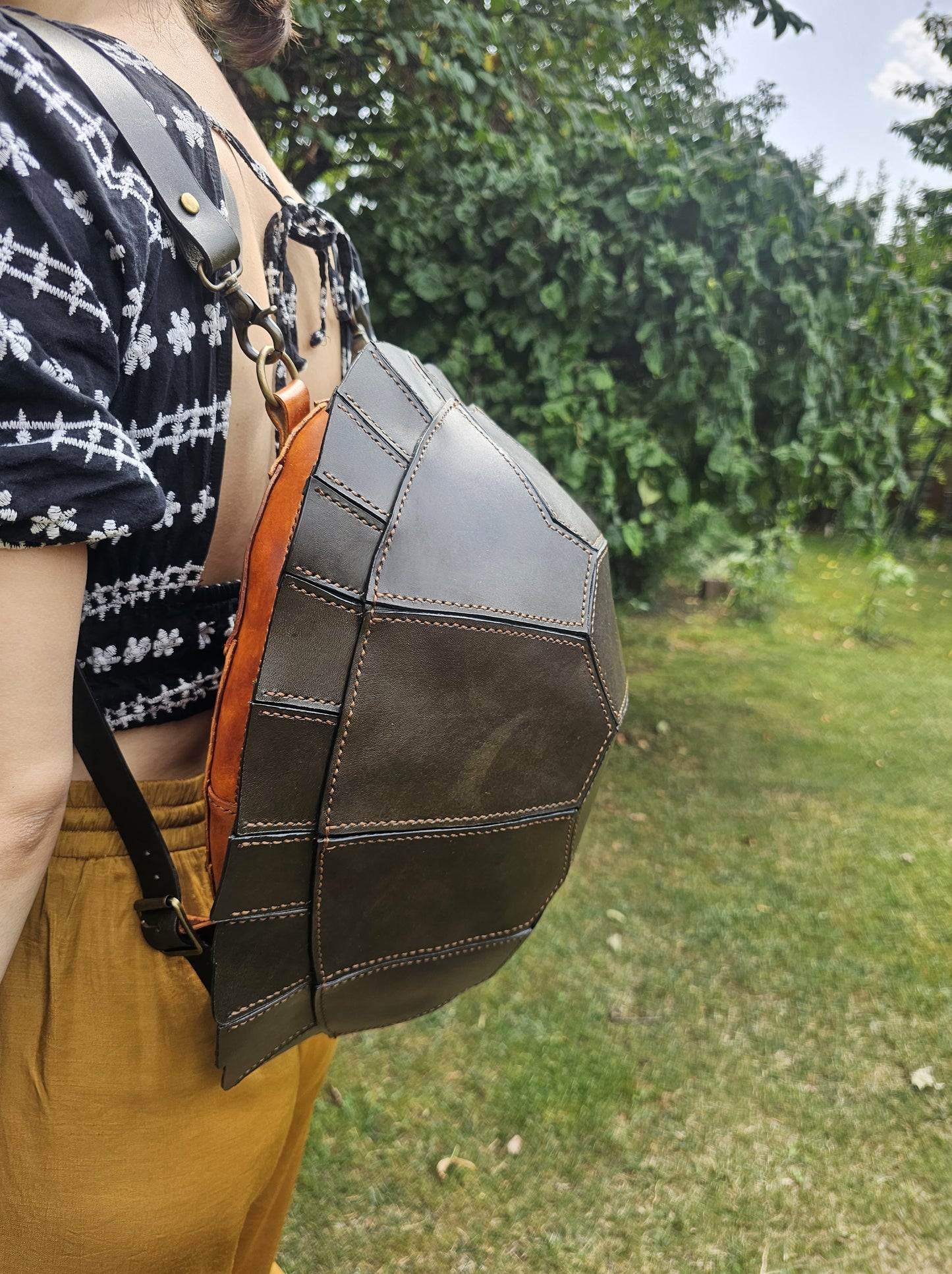 Leather Turtle Shell Backpack - Dark Green